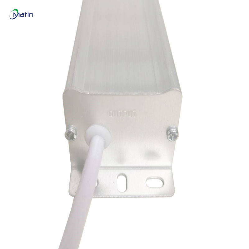 Năng lượng điện chính xác ODM ÁO dẫn đầu vận tải đường 12v 150w đều áp suất cao cấp dẫn đầu người lái